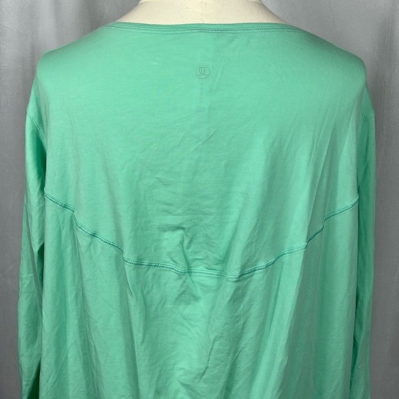 Lululemon Mint Green Back in Action LS Dress. - Picture 6 of 9